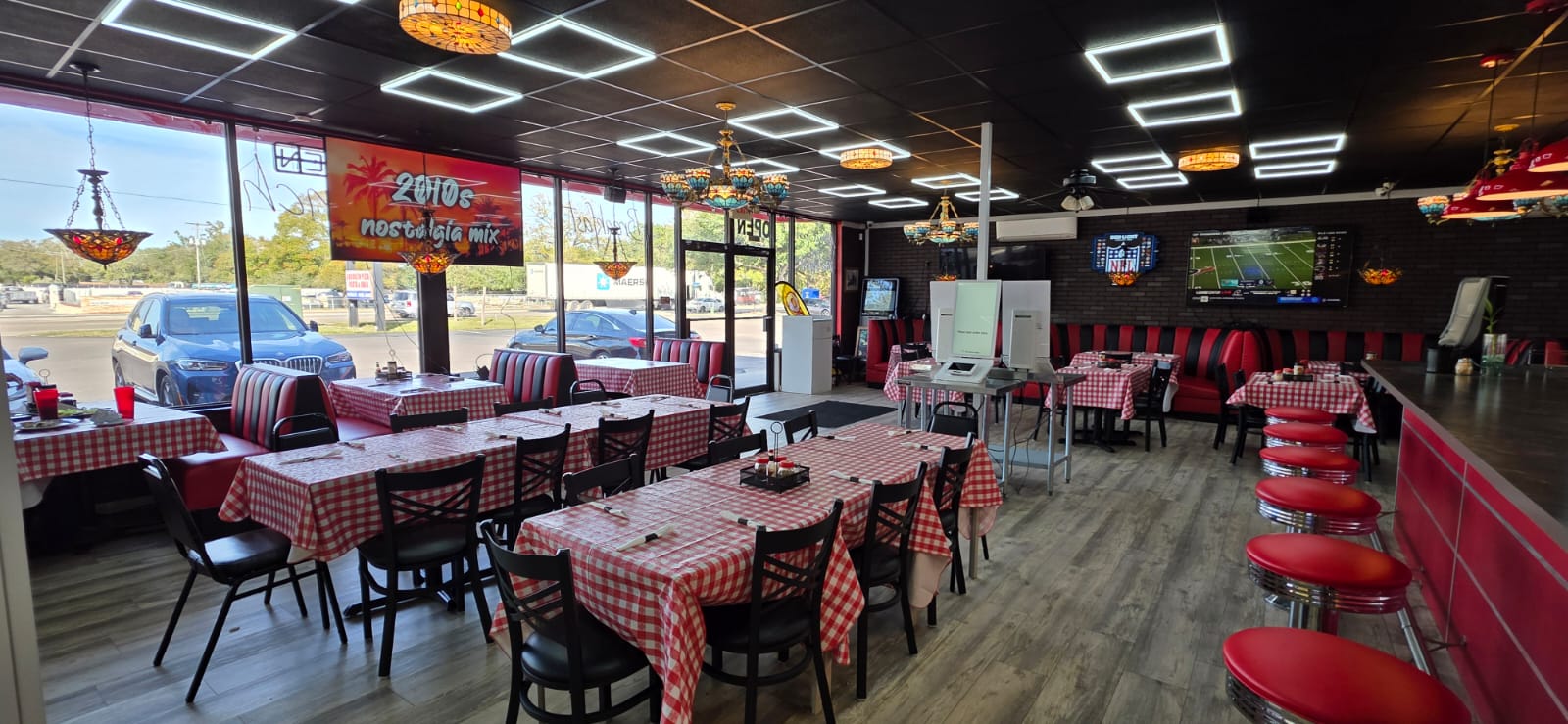 Brooklyn Pizza, Pasta & Diner dining room